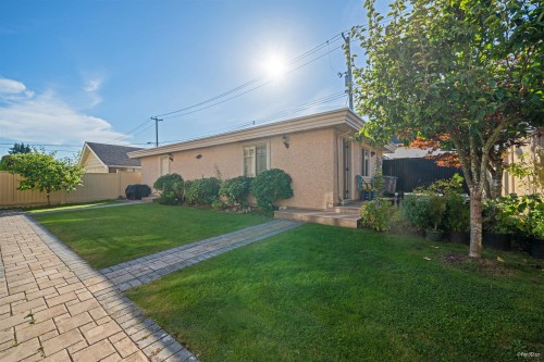 6633 Neal Street, Vancouver, BC 