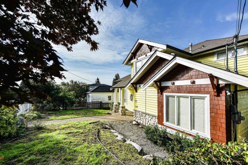 1275 20Th Street, West Vancouver, BC 