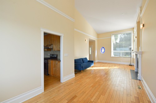 1275 20Th Street, West Vancouver, BC 