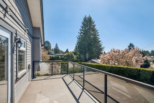 954 Tudor Avenue, North Vancouver, BC 