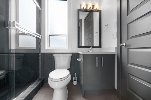 7493 Gatineau Place, Vancouver, BC 