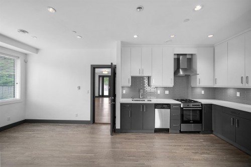 7493 Gatineau Place, Vancouver, BC 