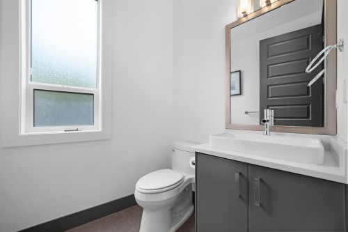 7493 Gatineau Place, Vancouver, BC 