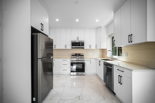 7493 Gatineau Place, Vancouver, BC 