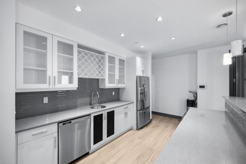 7493 Gatineau Place, Vancouver, BC 