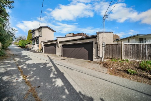 7493 Gatineau Place, Vancouver, BC 
