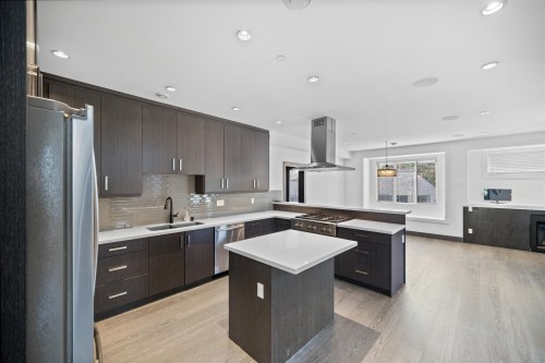 7493 Gatineau Place, Vancouver, BC 