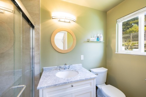454 Monteray Avenue, North Vancouver, BC 