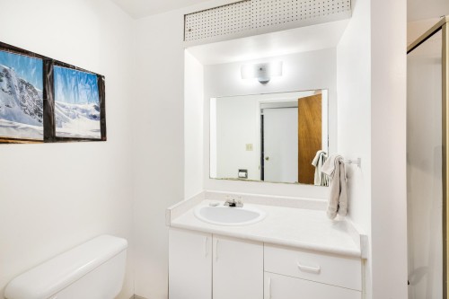 454 Monteray Avenue, North Vancouver, BC 