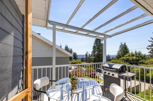 454 Monteray Avenue, North Vancouver, BC 
