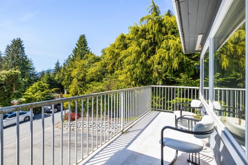 454 Monteray Avenue, North Vancouver, BC 