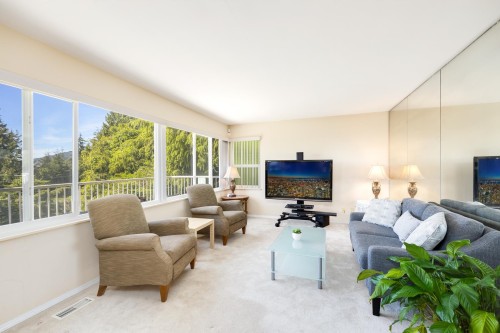 454 Monteray Avenue, North Vancouver, BC 