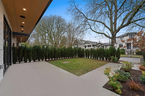 1-2846 12Th Avenue W, Vancouver, BC 