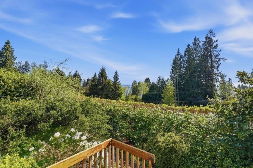 3155 Dickinson Crescent, West Vancouver, BC 