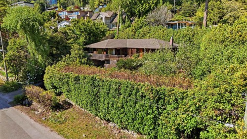 3155 Dickinson Crescent, West Vancouver, BC 