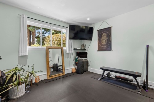 876 Harris Place, Delta, BC 
