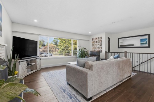 876 Harris Place, Delta, BC 