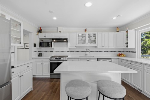 876 Harris Place, Delta, BC 