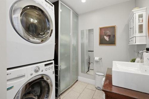 2015 Creelman Avenue, Vancouver, BC 