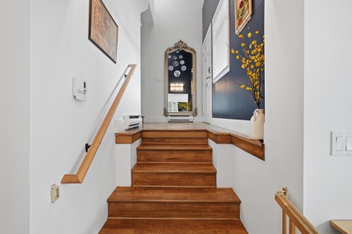 2015 Creelman Avenue, Vancouver, BC 