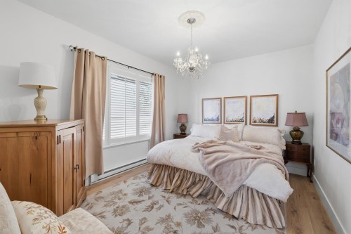 202-3151 Connaught Crescent, North Vancouver, BC 