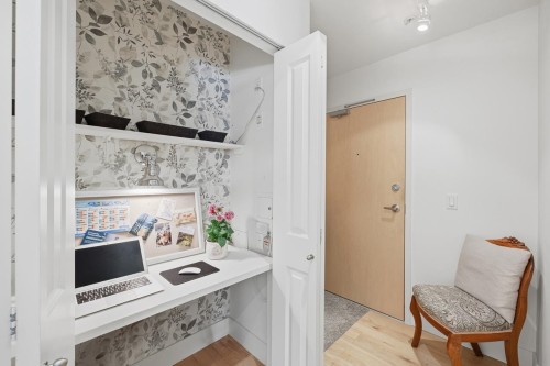 202-3151 Connaught Crescent, North Vancouver, BC 