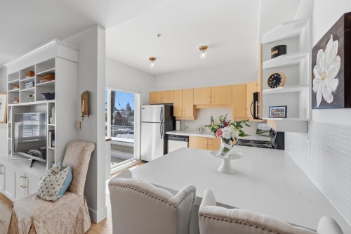 202-3151 Connaught Crescent, North Vancouver, BC 
