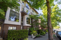 3683 Commercial Street  Vancouver, BC V5N 4G1