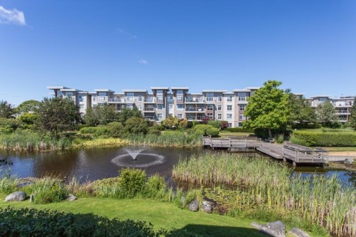 212-12633 No. 2 Road, Richmond, BC 
