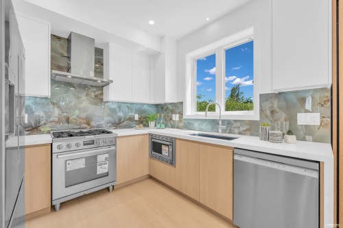 2-2893 Eton Street, Vancouver, BC 