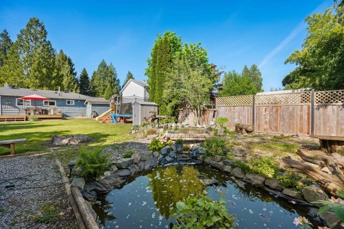 24898 122 Avenue, Maple Ridge, BC 