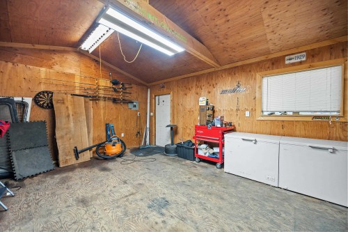 24898 122 Avenue, Maple Ridge, BC 