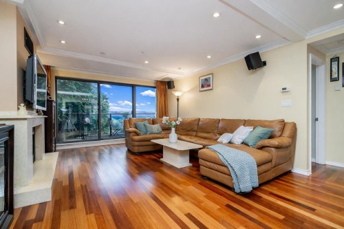 304-1233 Beach Avenue, Vancouver, BC 
