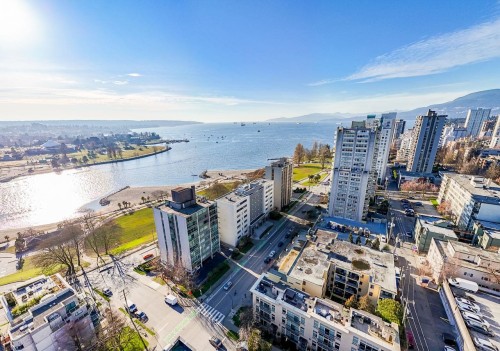 304-1233 Beach Avenue, Vancouver, BC 