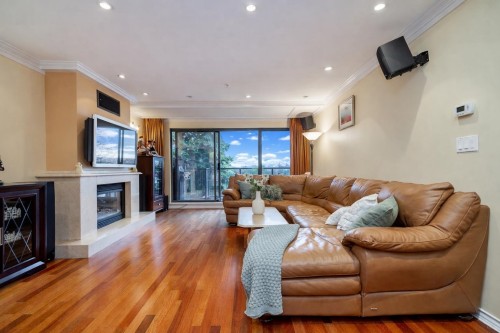304-1233 Beach Avenue, Vancouver, BC 
