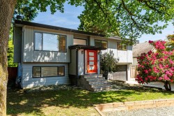 20823 River Road Maple Ridge, BC V2X 1Z8