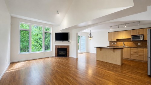 35-2351 Parkway Boulevard, Coquitlam, BC 