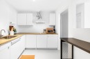204-22347 Lougheed Highway, Maple Ridge, BC 