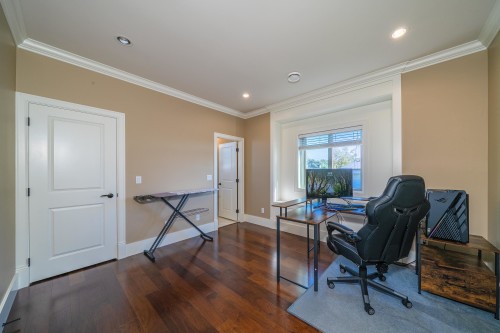 8100 Fairlane Road, Richmond, BC 