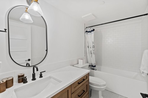 2072 Kitchener Street, Vancouver, BC 