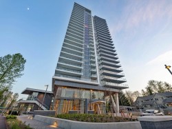 1001-200 Klahanie Court West Vancouver, BC V7P 1R9