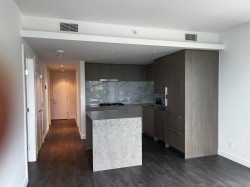 803-1500 Fern Street North Vancouver, BC V7J 1H6