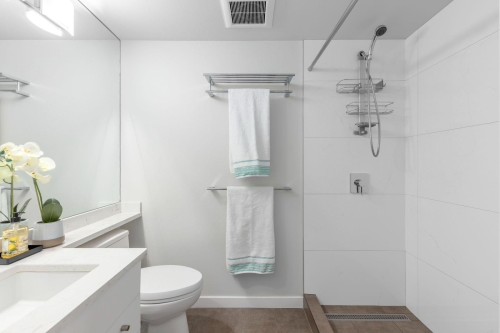 307-1009 Expo Boulevard, Vancouver, BC 