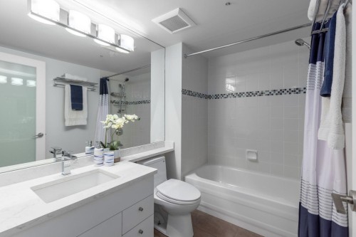 307-1009 Expo Boulevard, Vancouver, BC 