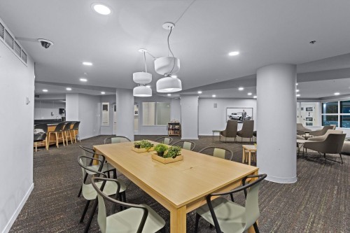 307-1009 Expo Boulevard, Vancouver, BC 