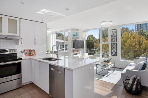 307-1009 Expo Boulevard, Vancouver, BC 