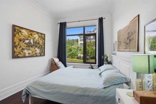 203-540 Waters Edge Crescent, West Vancouver, BC 