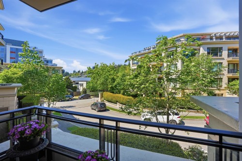 203-540 Waters Edge Crescent, West Vancouver, BC 