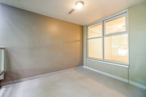 210-9232 University Crescent, Burnaby, BC 