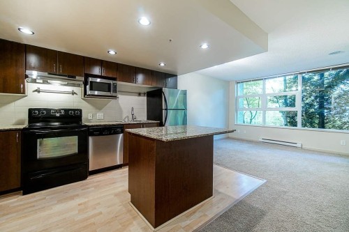 210-9232 University Crescent, Burnaby, BC 